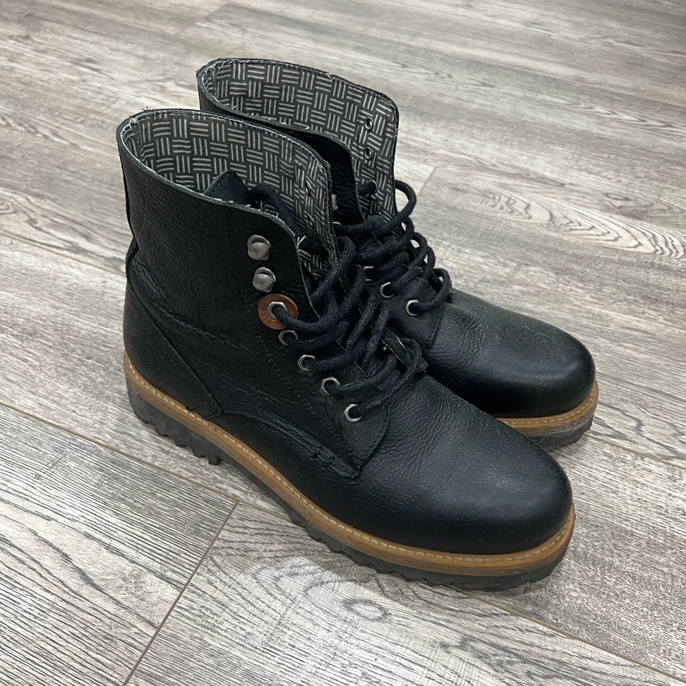 Denver Hayes Porto Boots